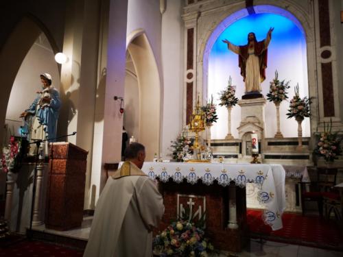Fraternitatea „Betleem” din Popești-Leordeni - Evanghelizare prin adorație euharistică duminicală carismatică